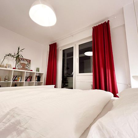 Lola'S Apartament Close To City Center Букурещ Екстериор снимка