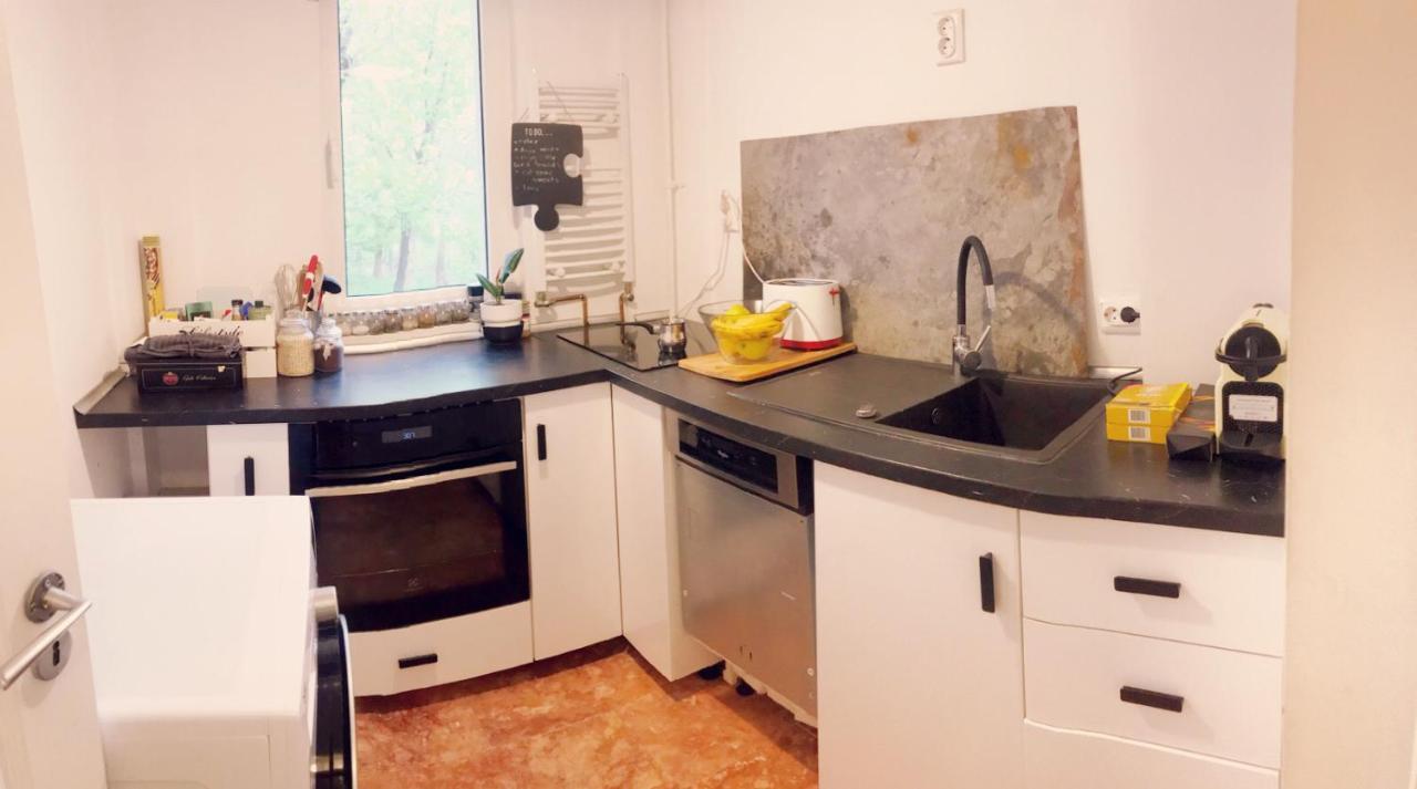 Lola'S Apartament Close To City Center Букурещ Екстериор снимка