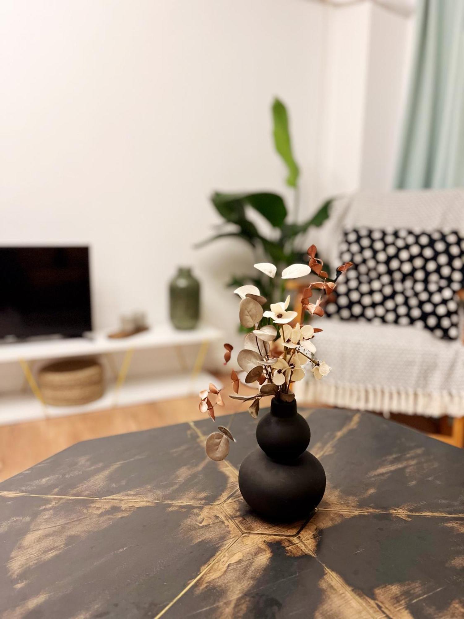 Lola'S Apartament Close To City Center Букурещ Екстериор снимка