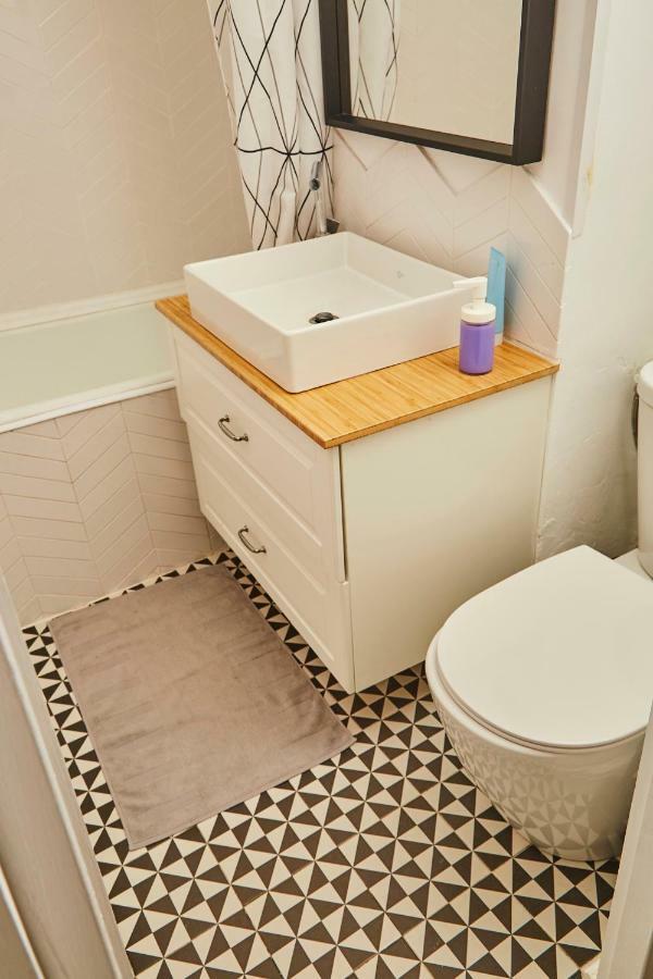 Lola'S Apartament Close To City Center Букурещ Екстериор снимка